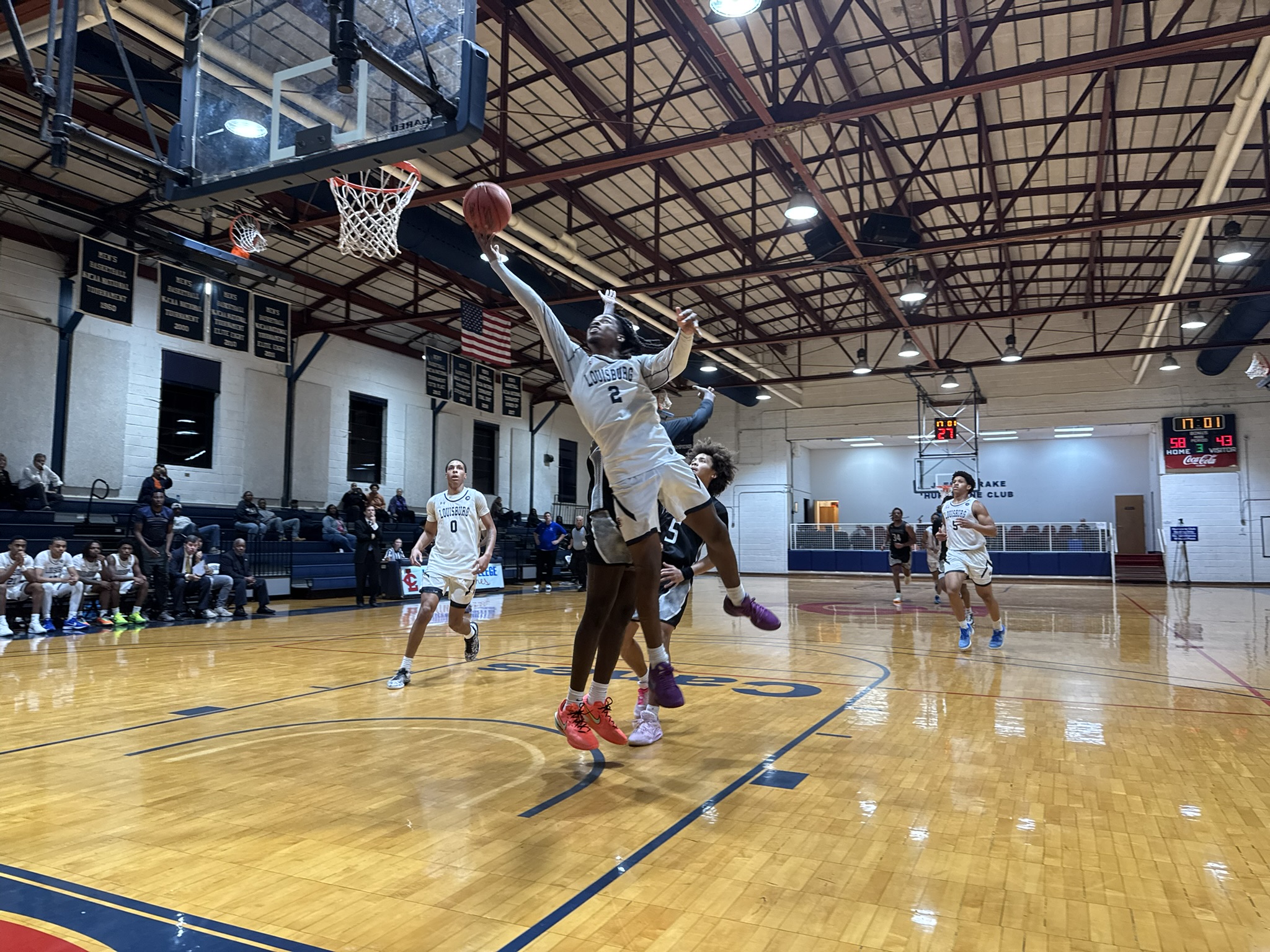 Balanced Effort Carries Hurricanes Past Patrick & Henry, 88&ndash;71