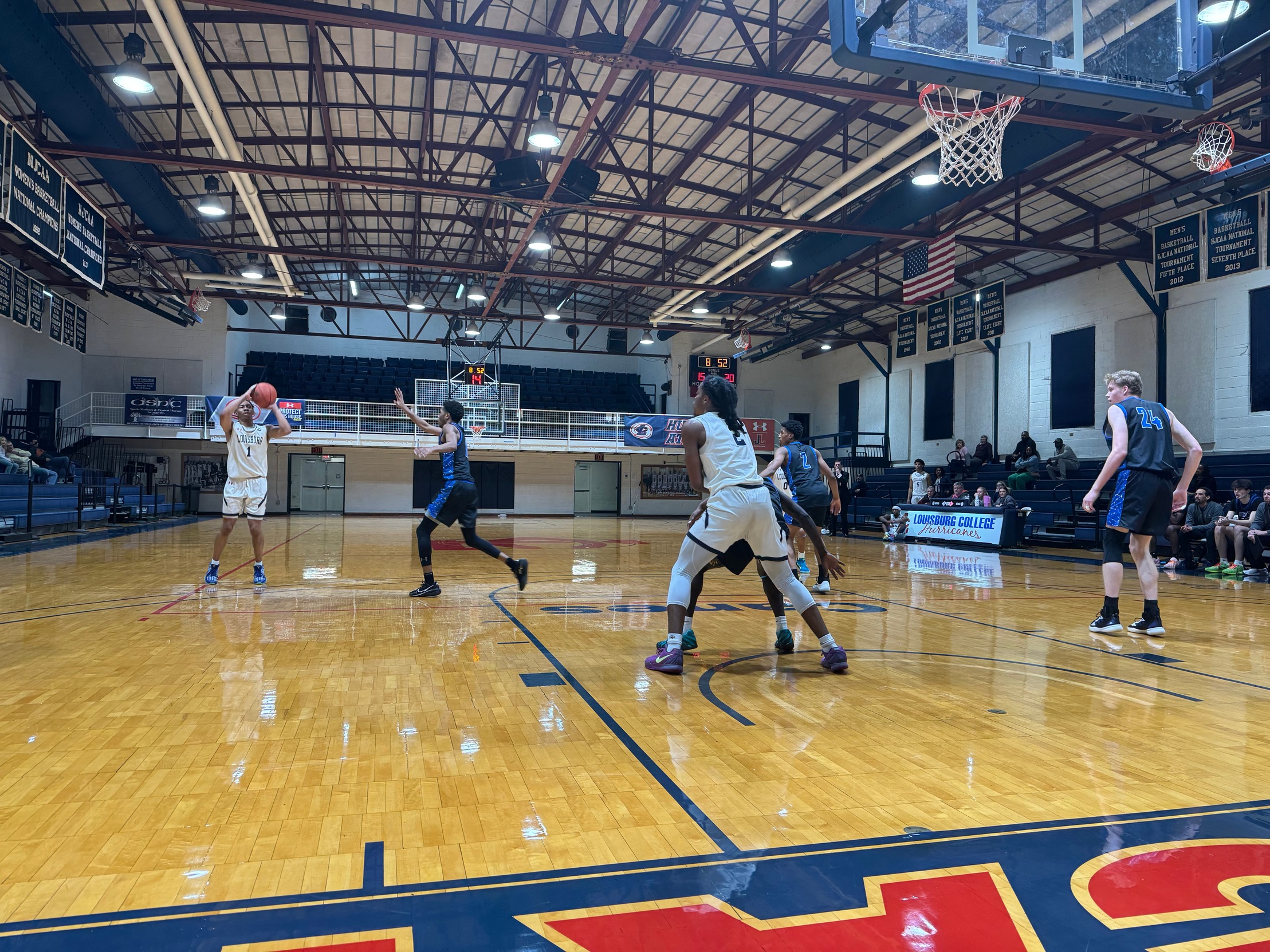 Hurricanes Dominate on the Road in Region 10 Win at Johnston CC