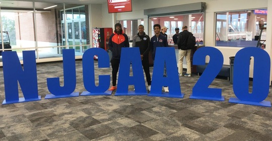 Track closes out Indoor Season at Nationals